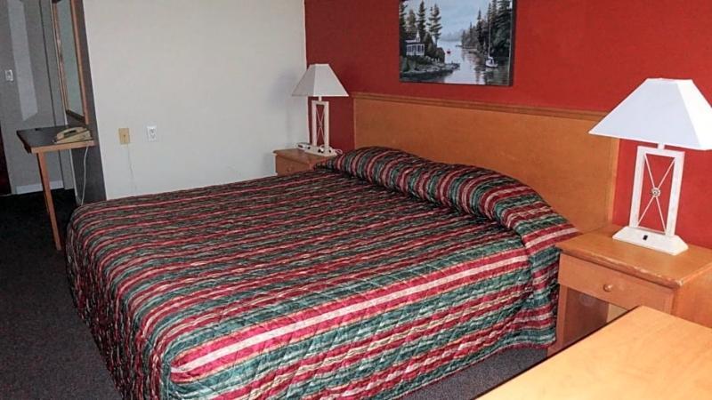 Grizz Hotel Revelstoke Εξωτερικό φωτογραφία